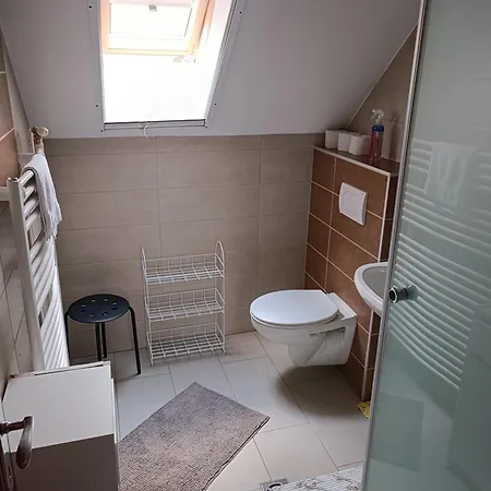 Hethazpuszta Erdeszlak 3* Isztimér