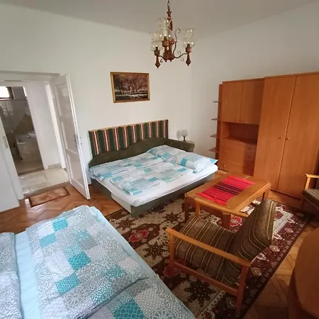 Hétházpuszta Erdészlak Casa de hóspedes
